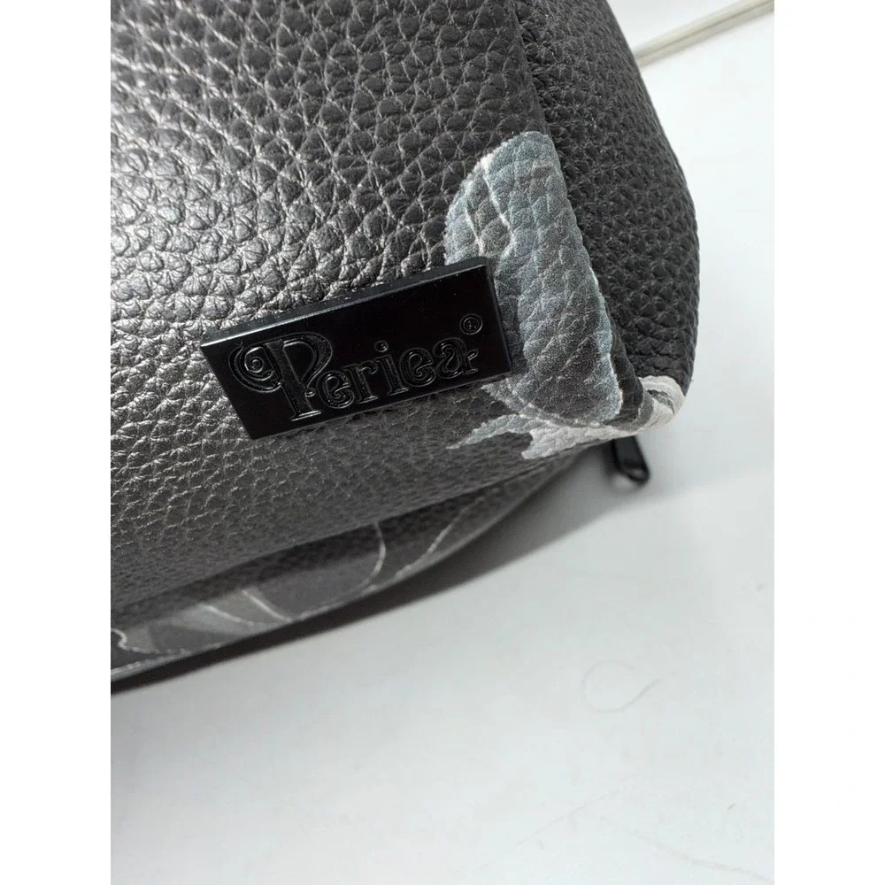 Periea makeup toiletry